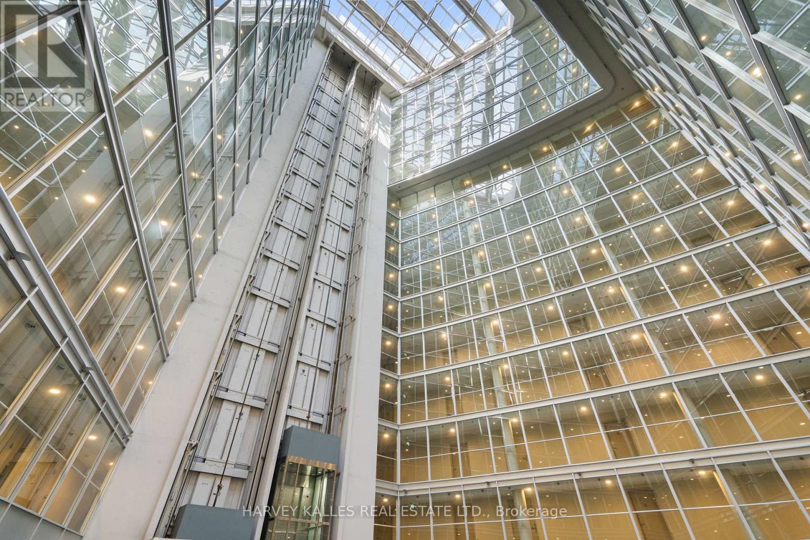 803 - 650 QUEENS QUAY W