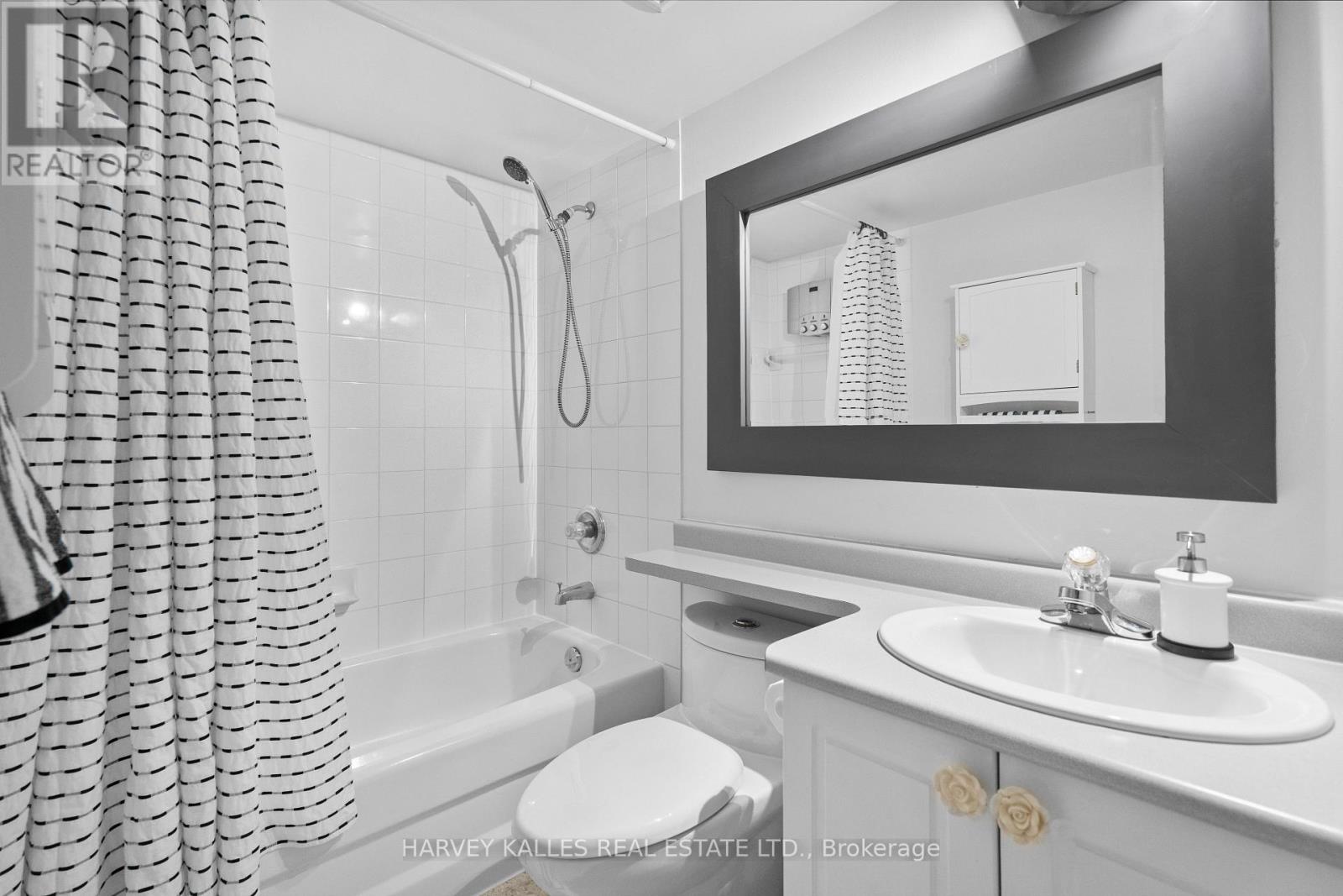 803 - 650 QUEENS QUAY W