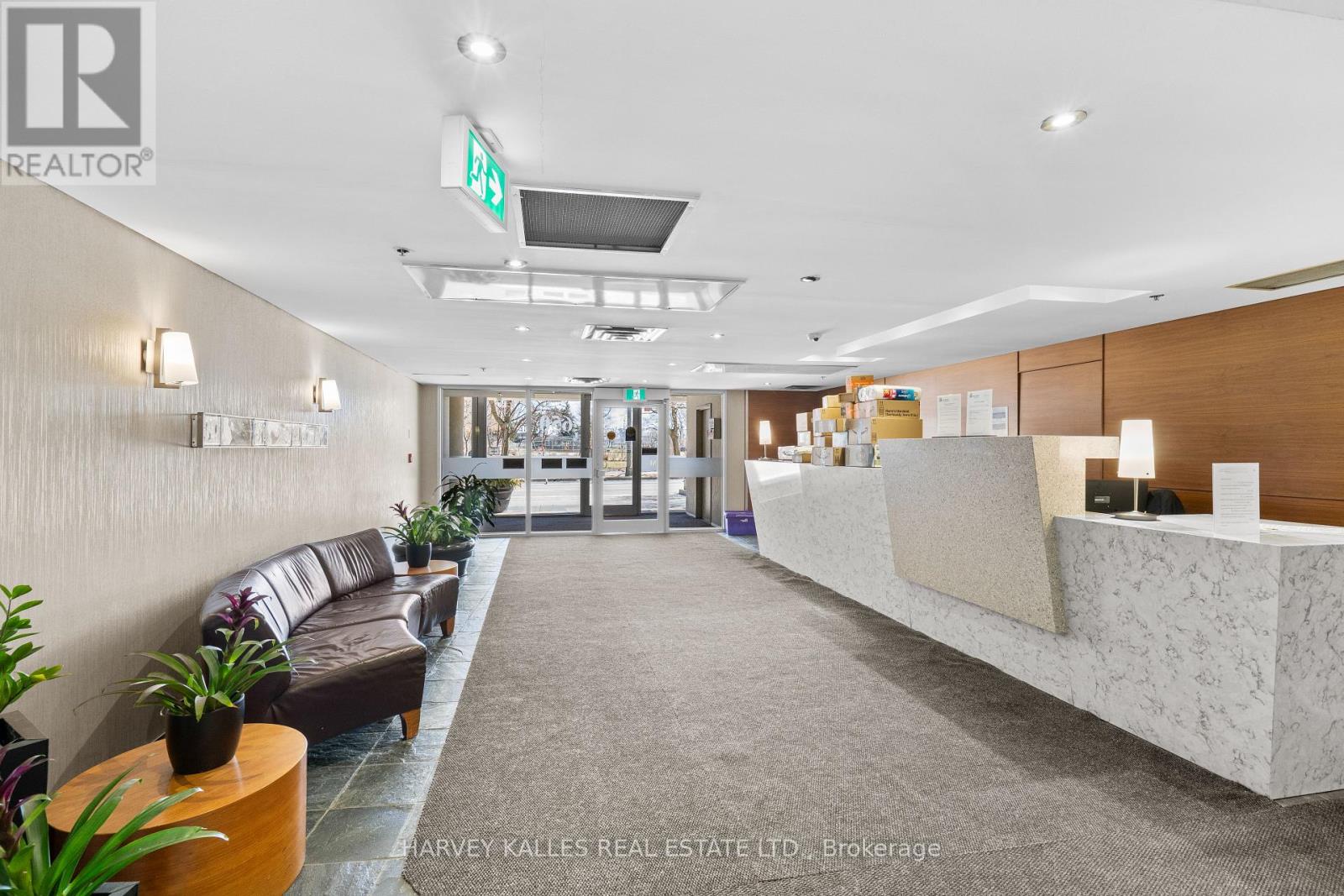 803 - 650 QUEENS QUAY W