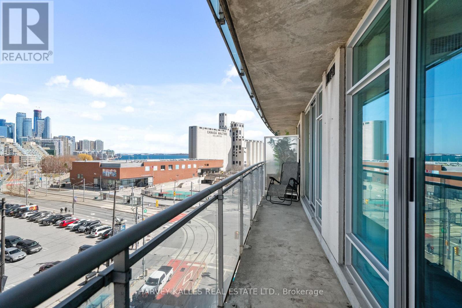 803 - 650 QUEENS QUAY W