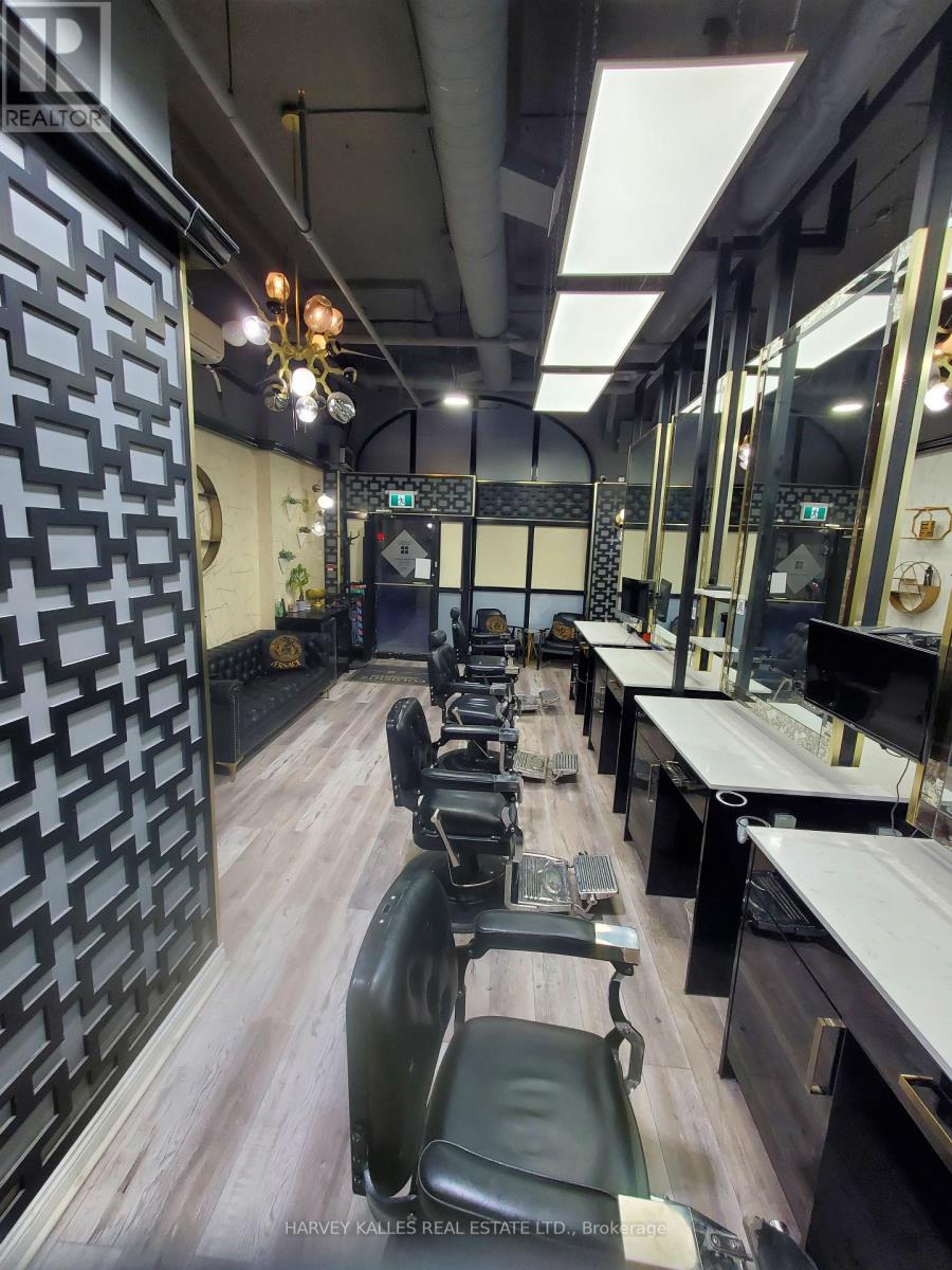 797 KING STREET W