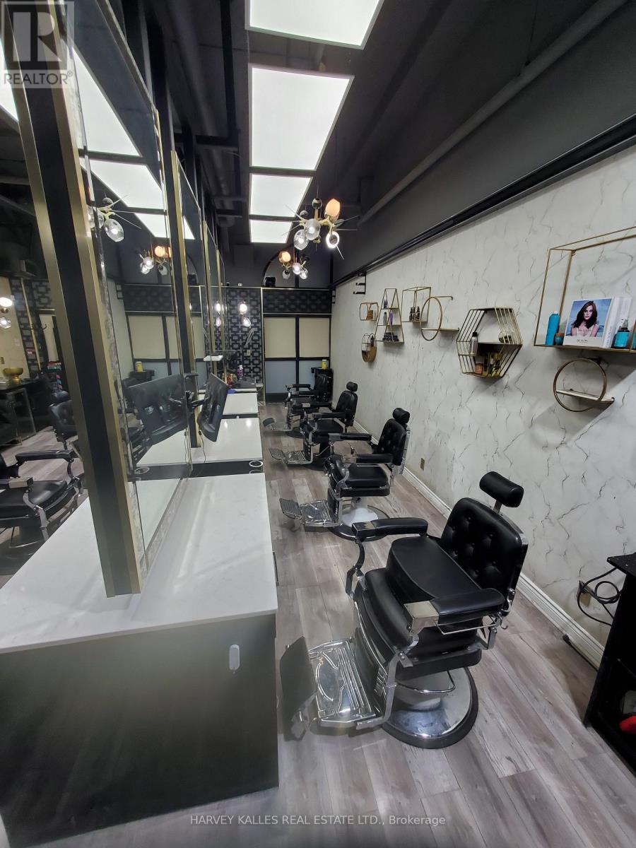 797 KING STREET W