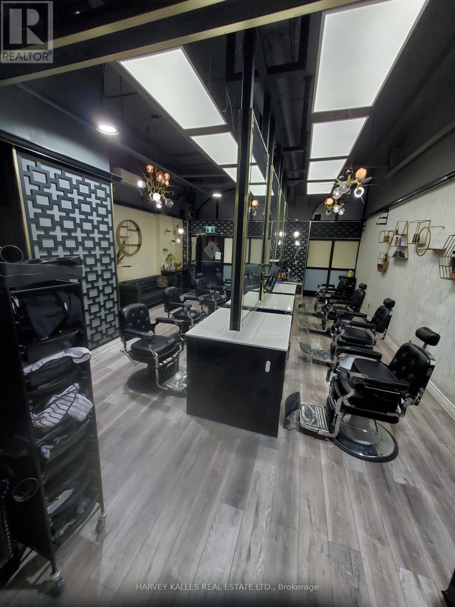 797 KING STREET W