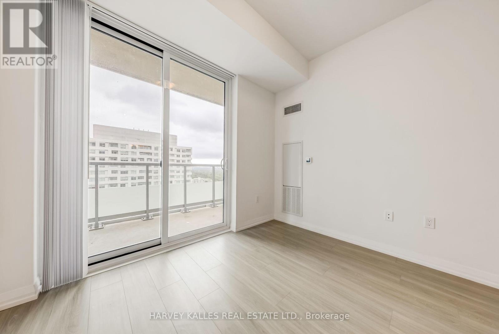 2504 - 25 HOLLY STREET