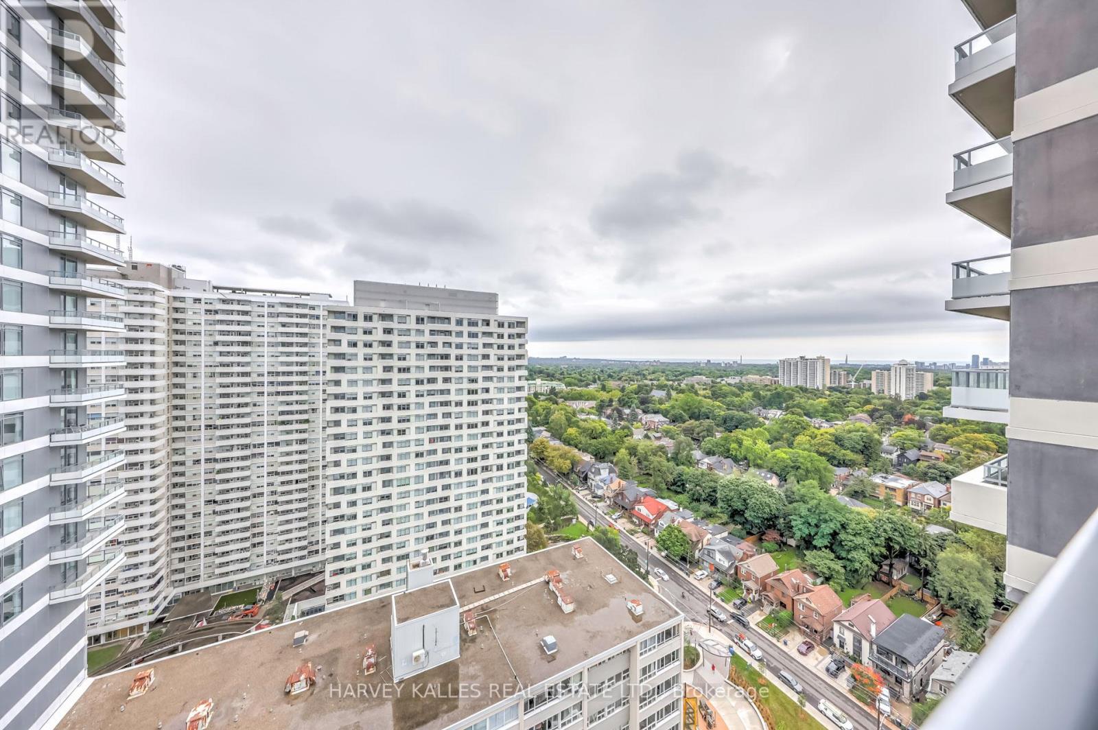 2504 - 25 HOLLY STREET