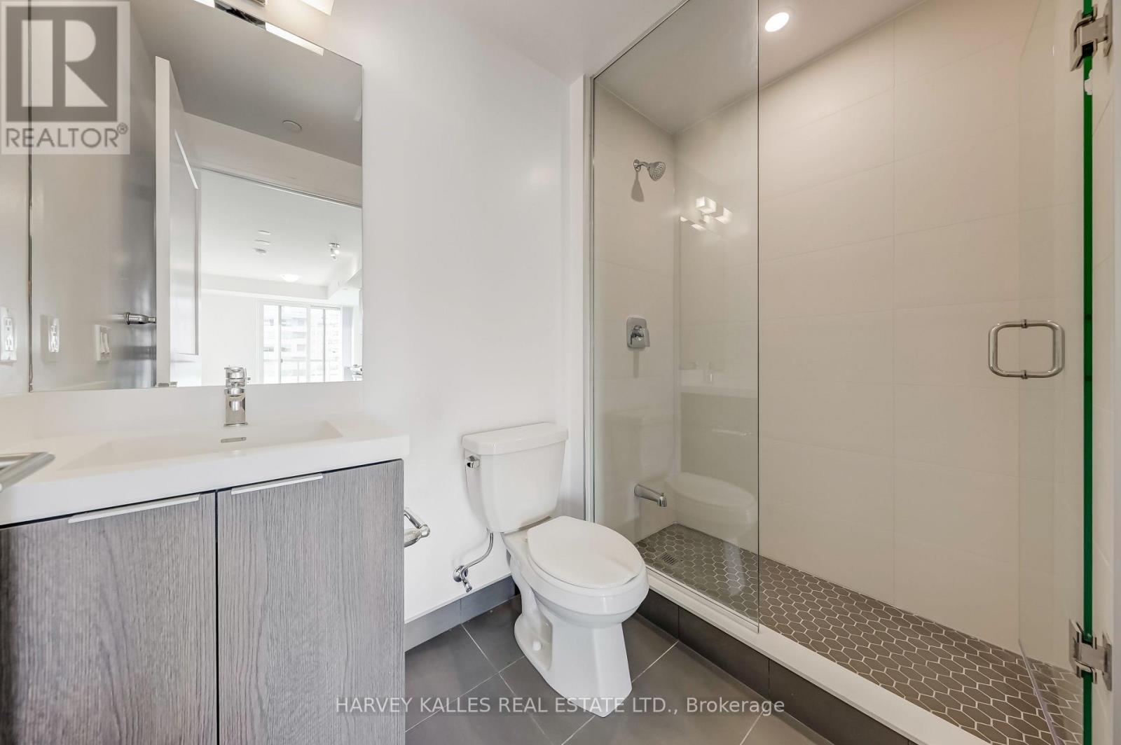 2504 - 25 HOLLY STREET