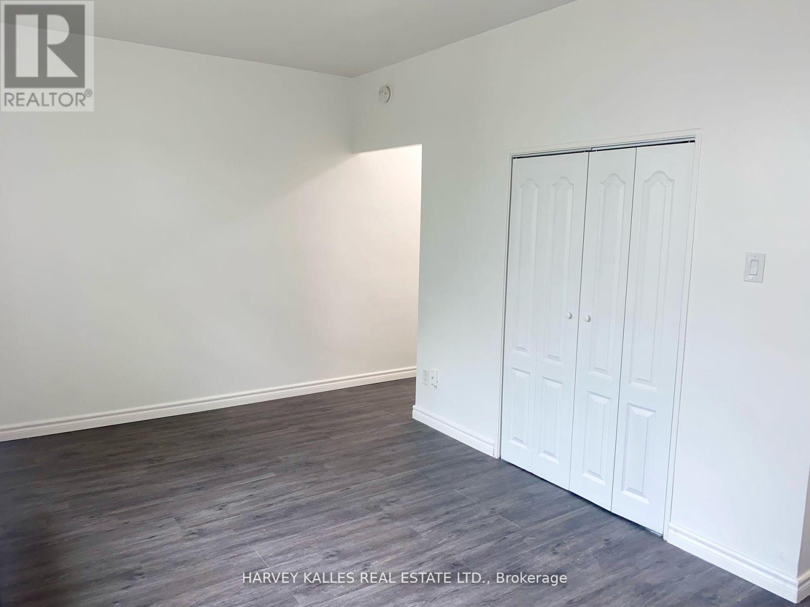 105 - 1582 BATHURST STREET