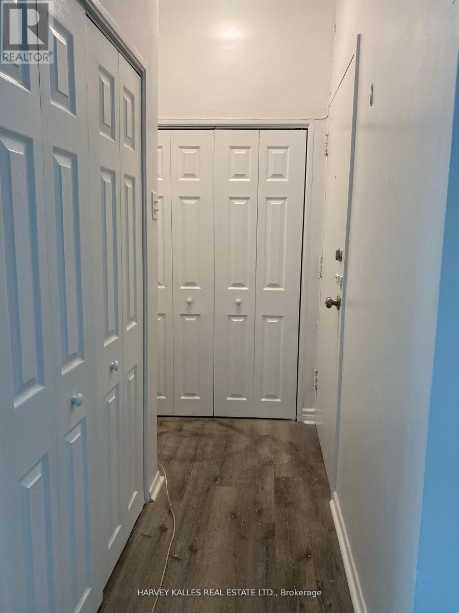 104 - 1582 BATHURST STREET