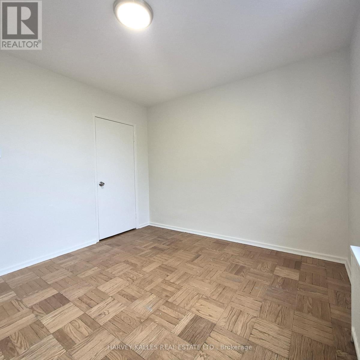 305 - 6 GLEN ECHO ROAD