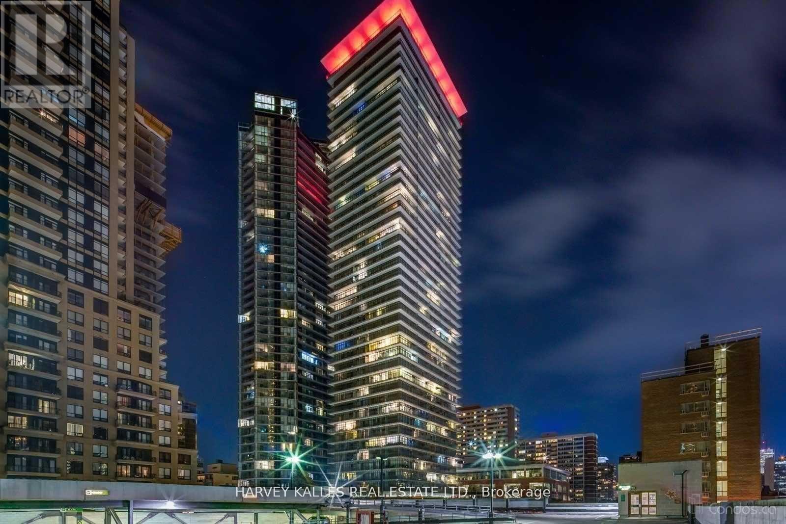 PH4502 - 33 CHARLES STREET