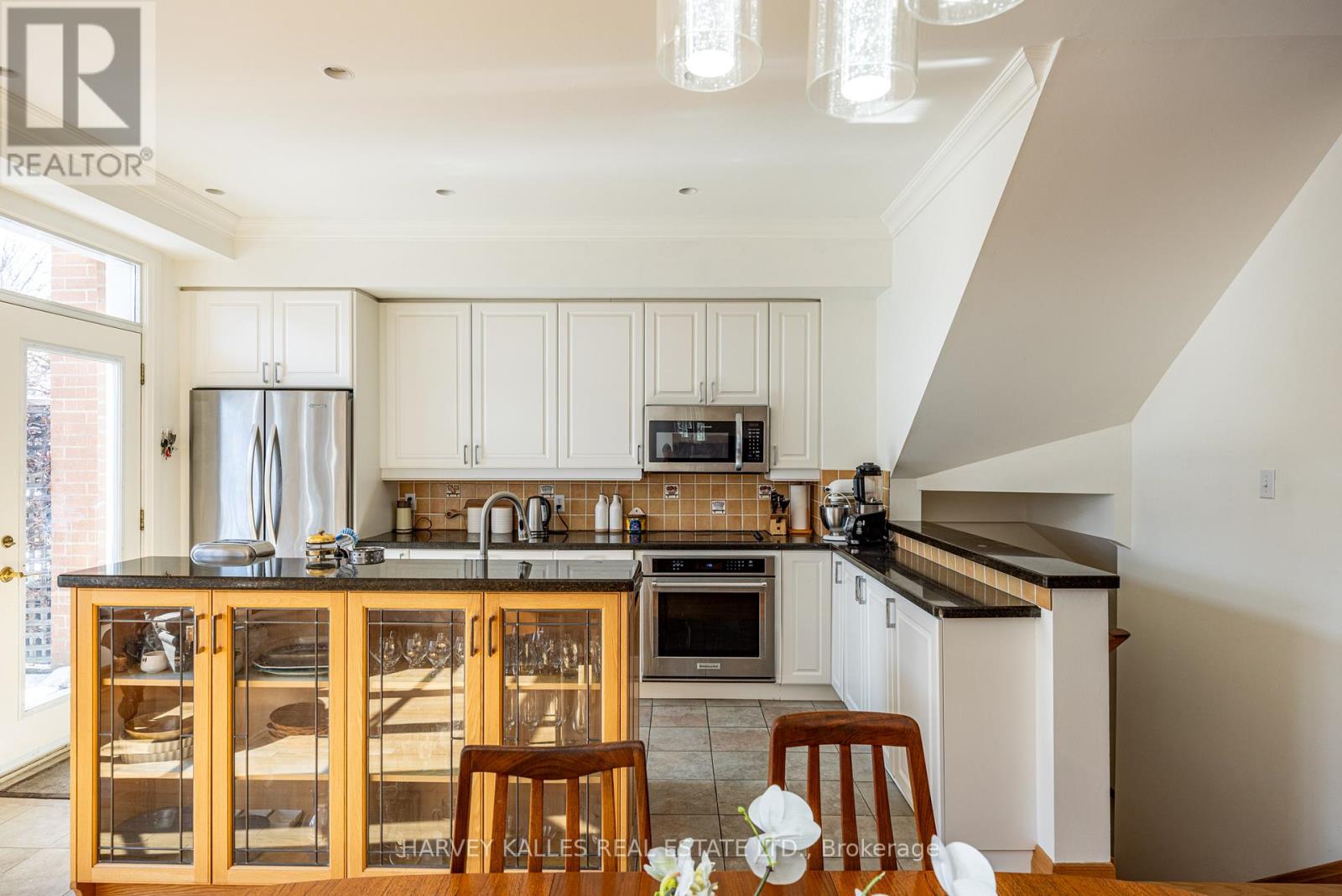 51 SHAFTESBURY AVENUE