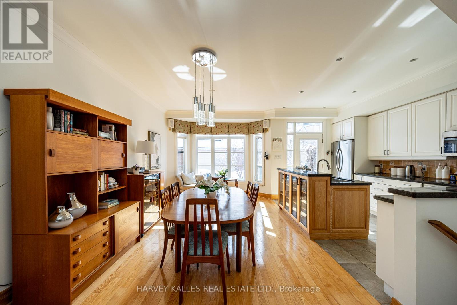 51 SHAFTESBURY AVENUE