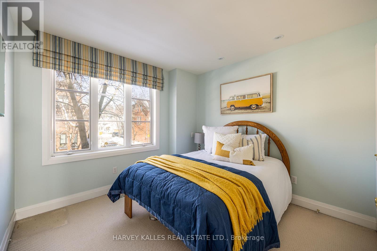 51 SHAFTESBURY AVENUE