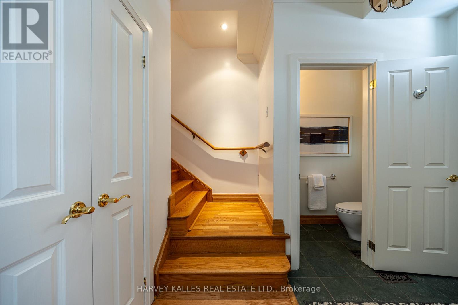 51 SHAFTESBURY AVENUE