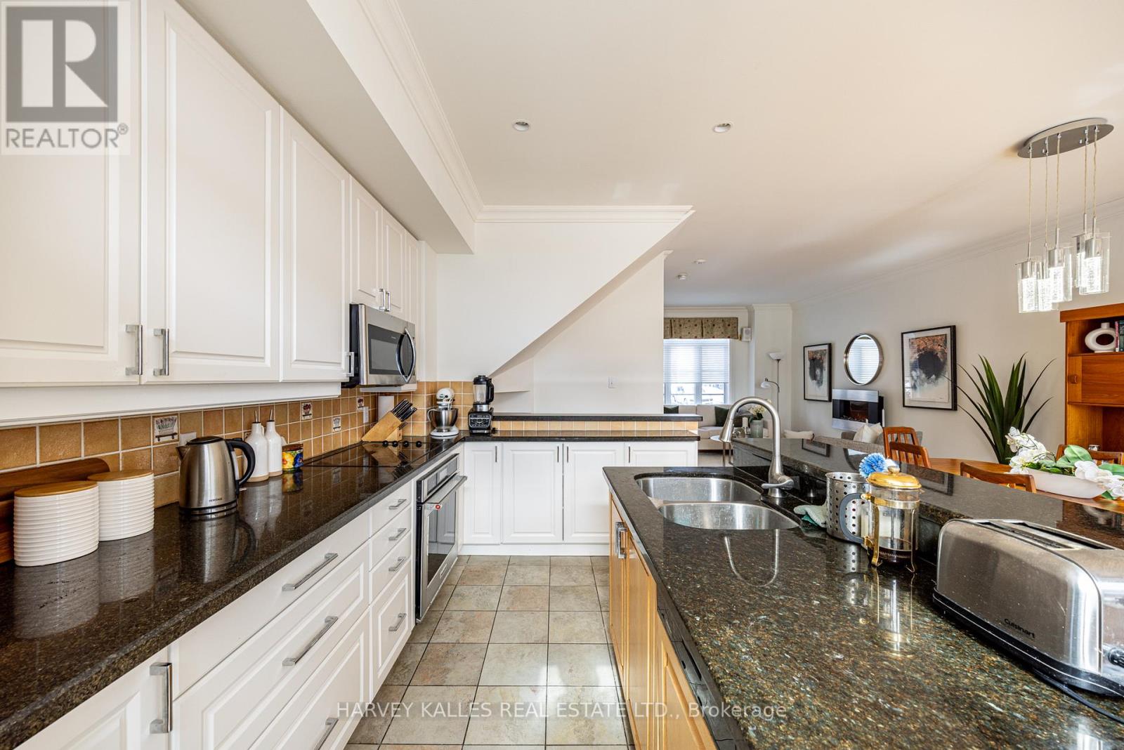 51 SHAFTESBURY AVENUE