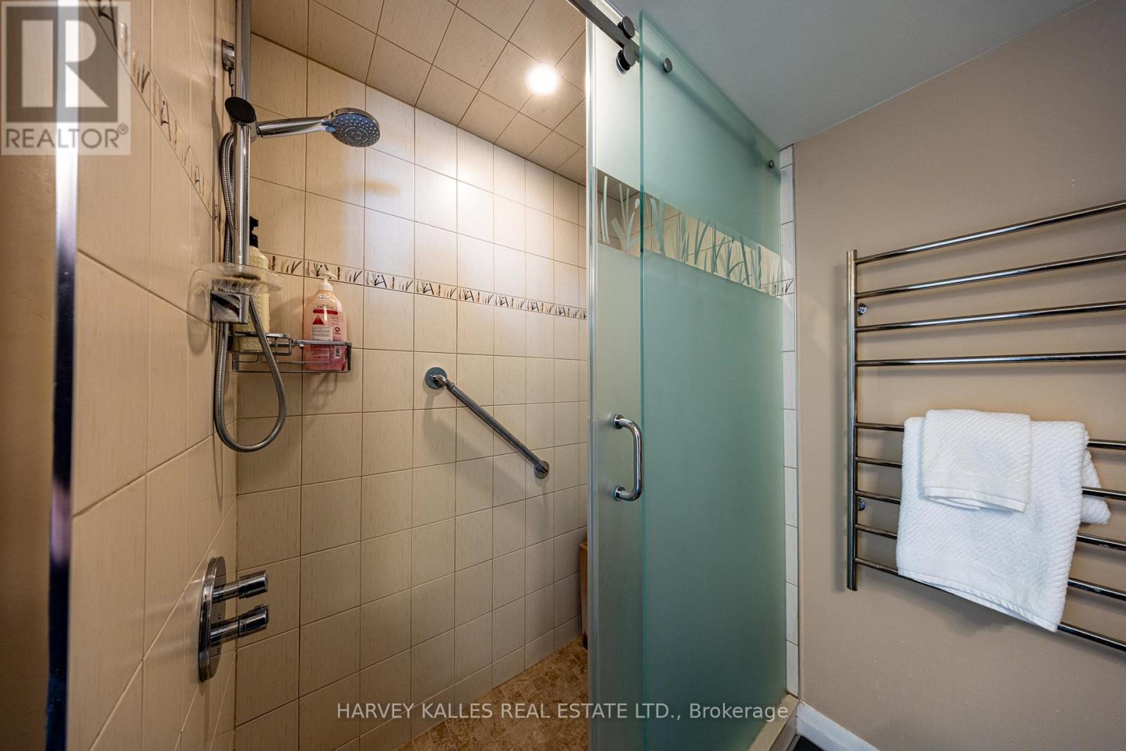 51 SHAFTESBURY AVENUE