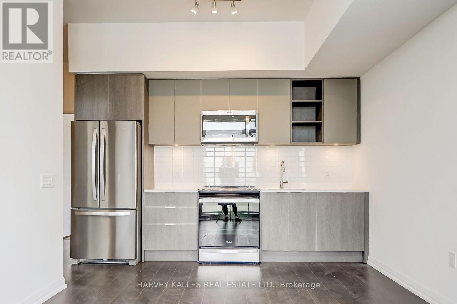 LPH03 - 25 HOLLY STREET