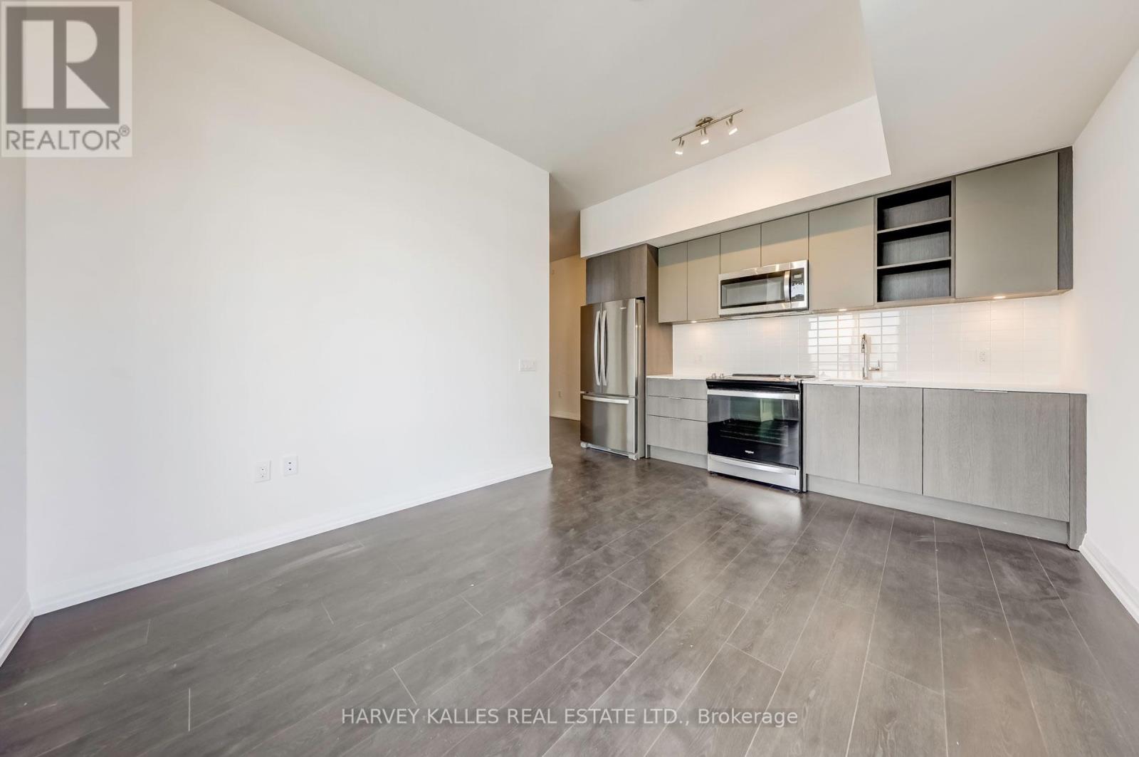 LPH03 - 25 HOLLY STREET