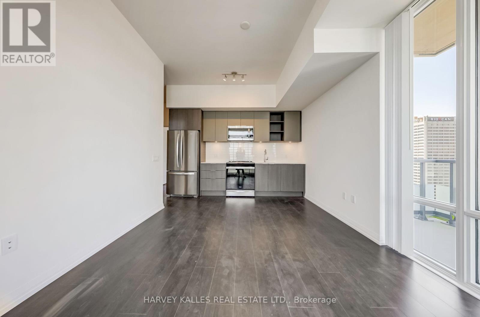 LPH03 - 25 HOLLY STREET