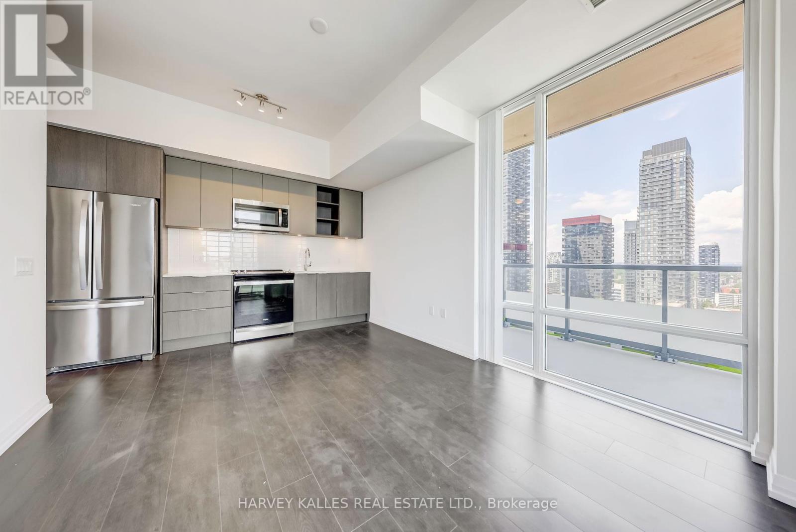 LPH03 - 25 HOLLY STREET