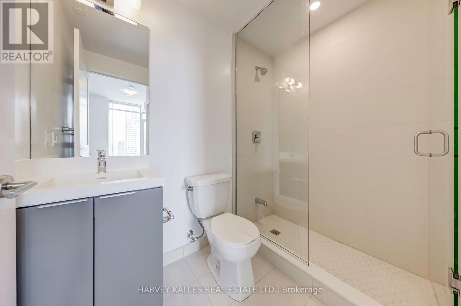 LPH03 - 25 HOLLY STREET