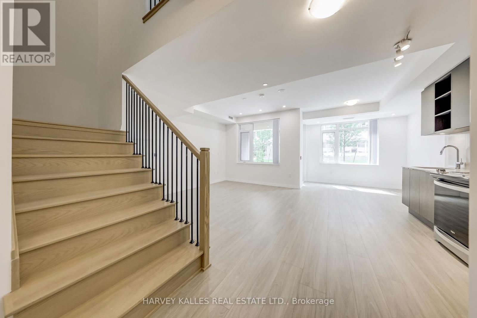 TH116 - 50 DUNFIELD AVENUE