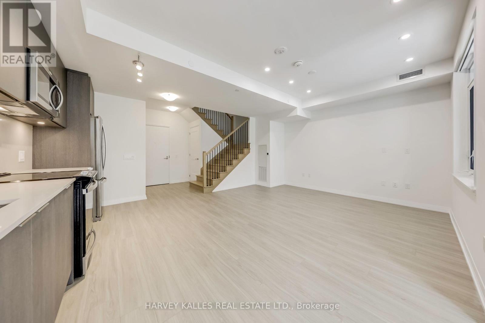 TH116 - 50 DUNFIELD AVENUE