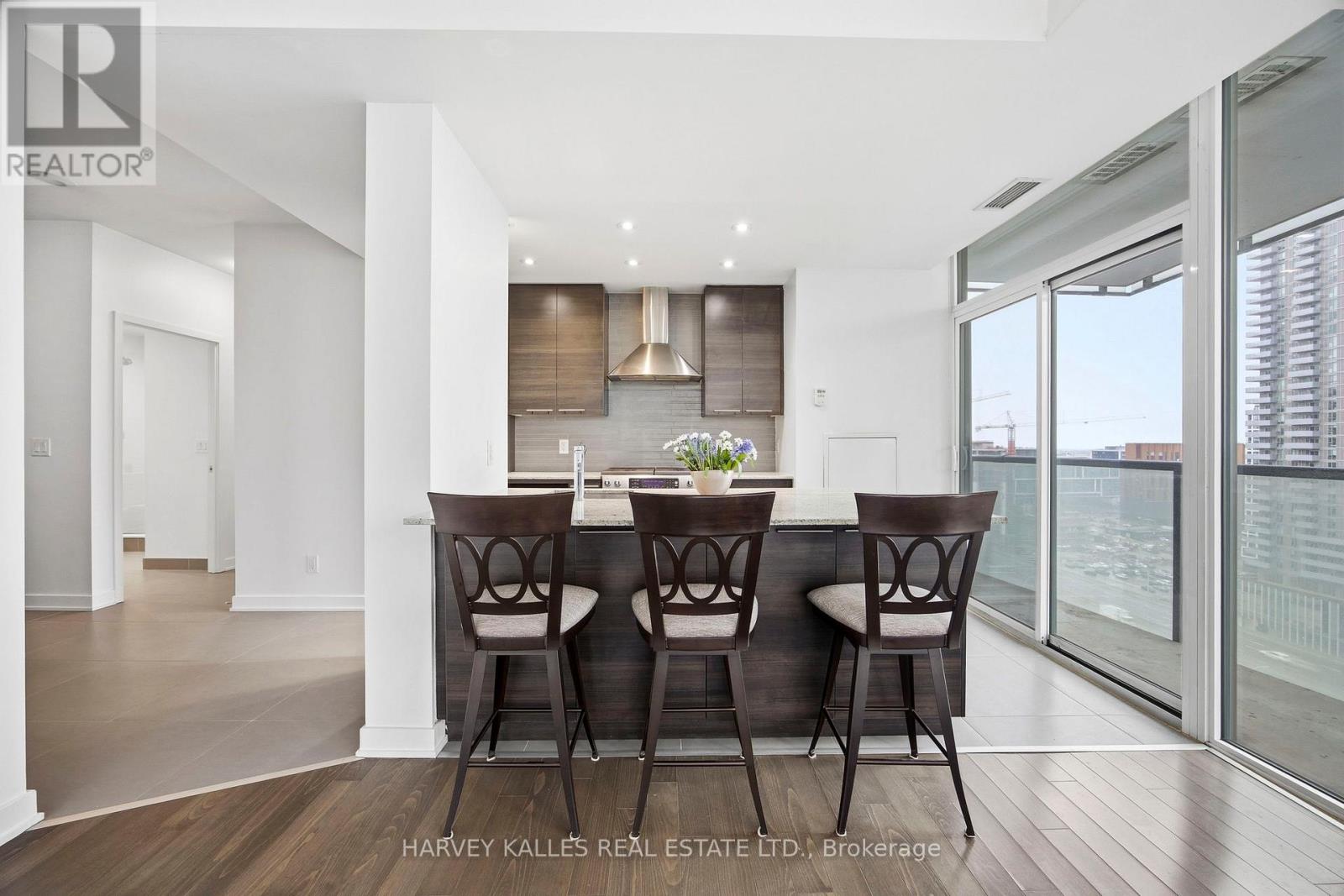 1612 - 1 MARKET STREET