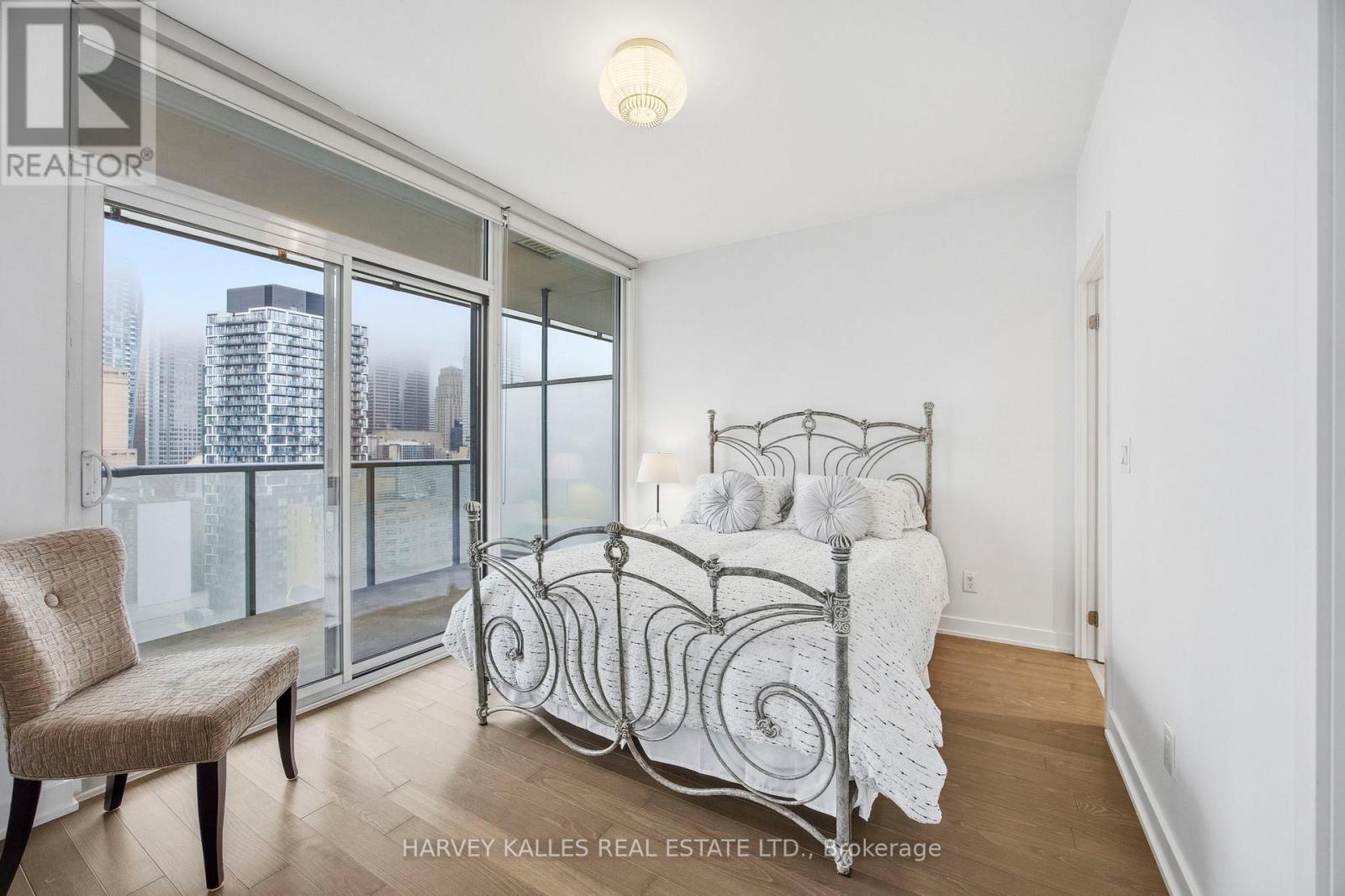 1612 - 1 MARKET STREET