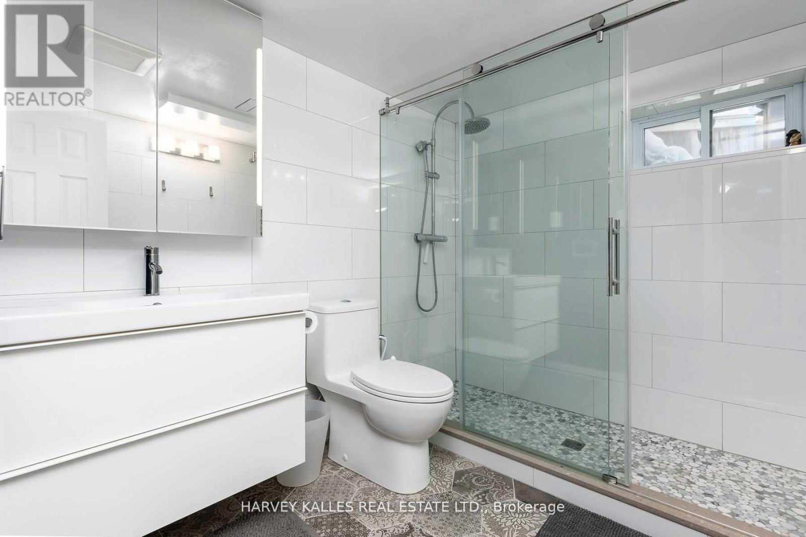 LEFT - 7 RAINHAM PLACE