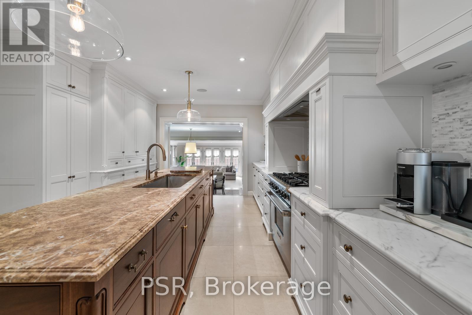 80 OLD FOREST HILL ROAD