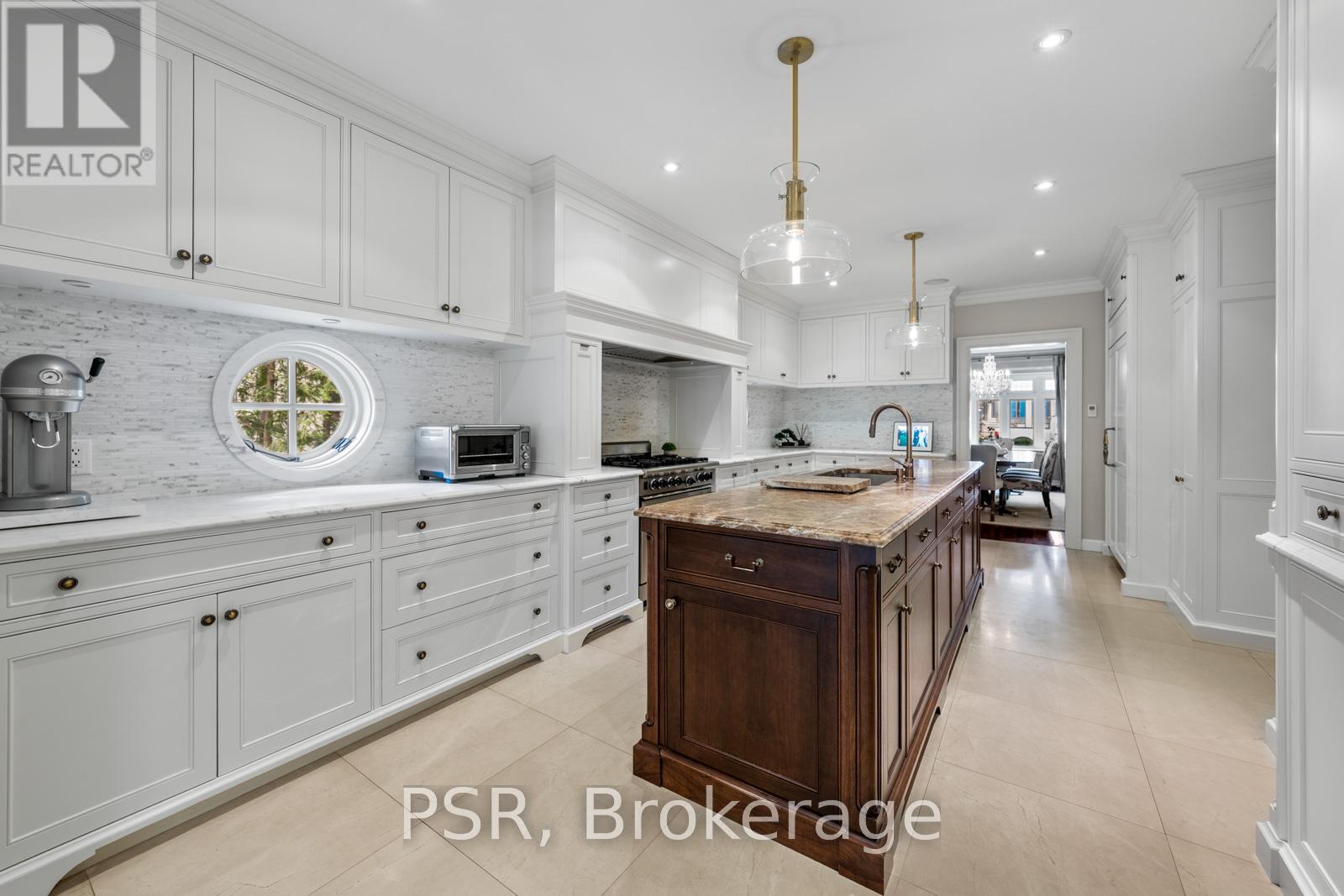 80 OLD FOREST HILL ROAD