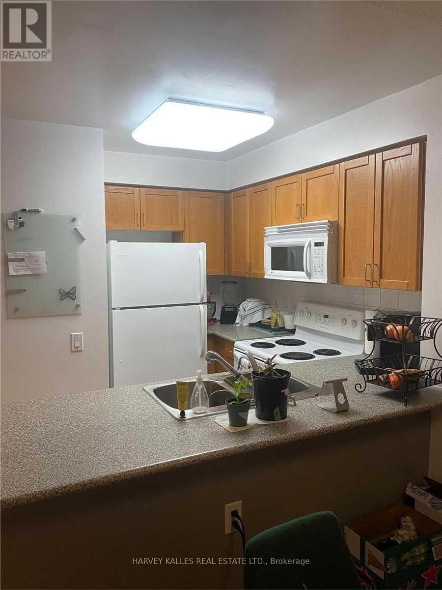 1405 - 21 HILLCREST AVENUE