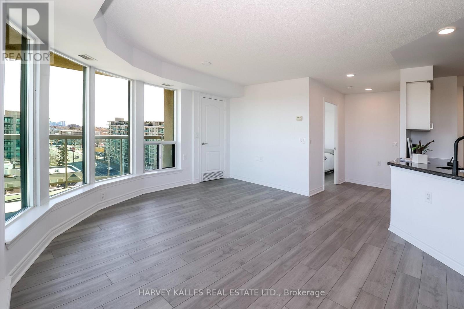 803 - 1030 SHEPPARD AVENUE W