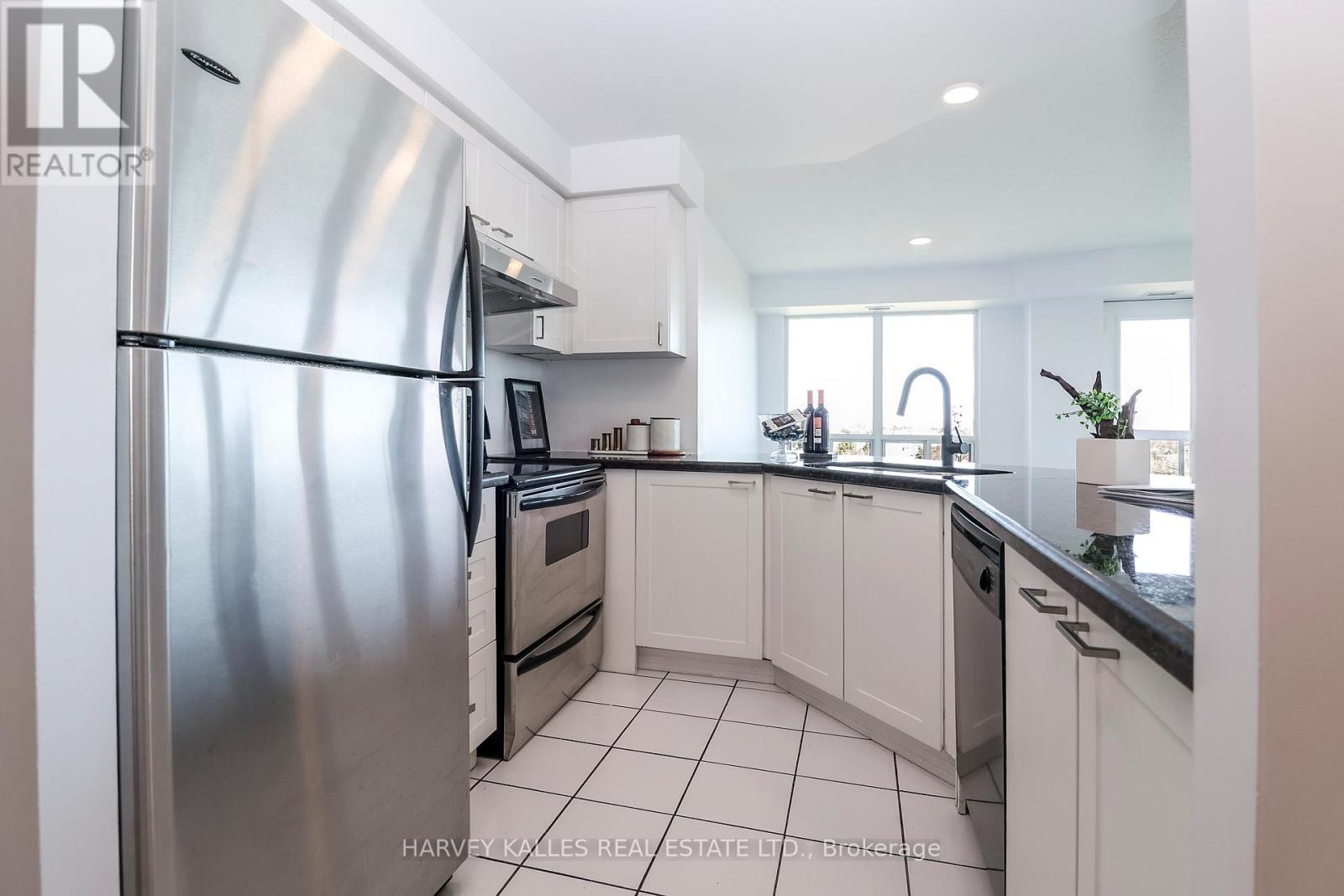 803 - 1030 SHEPPARD AVENUE W