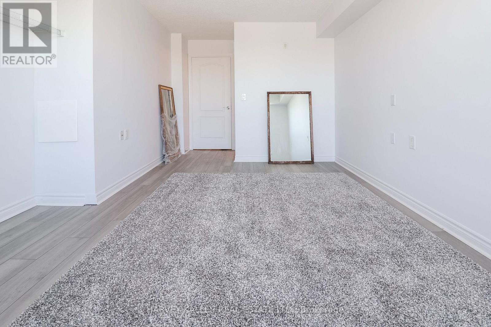 803 - 1030 SHEPPARD AVENUE W