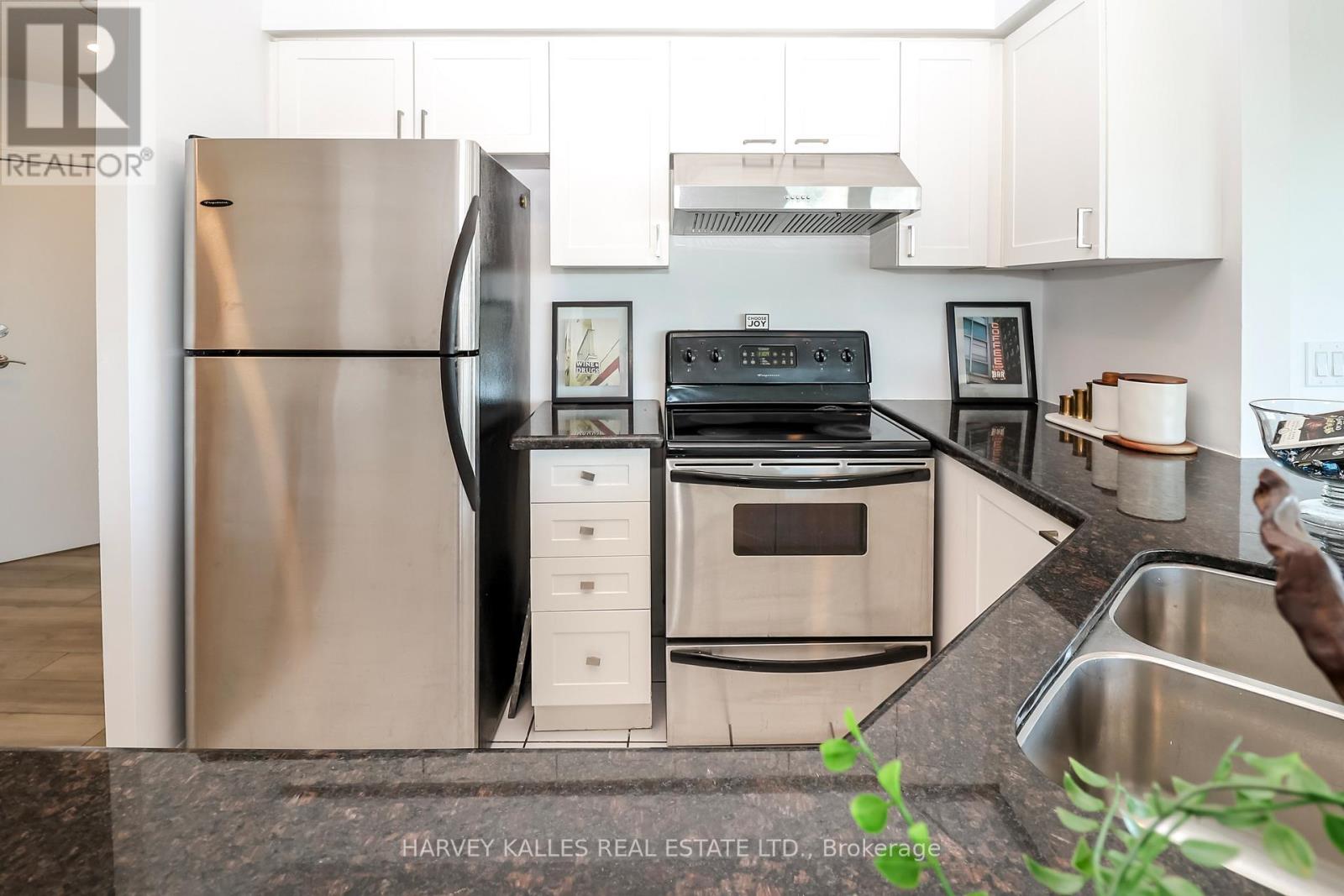 803 - 1030 SHEPPARD AVENUE W