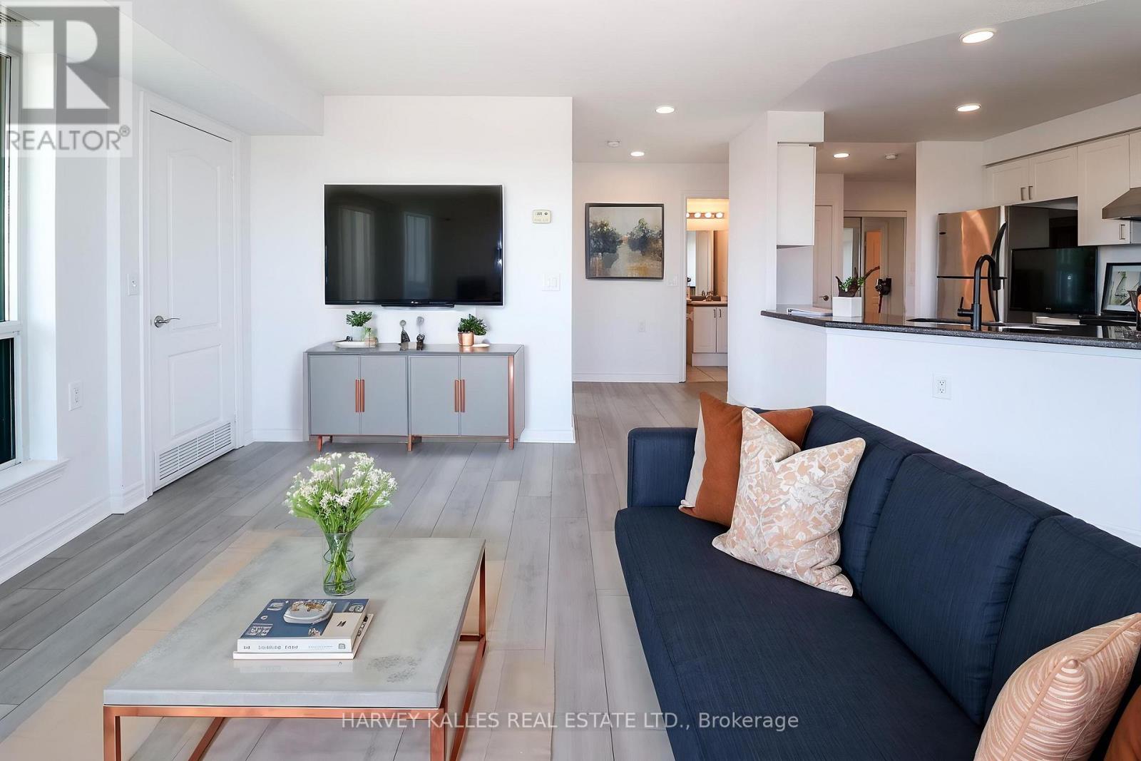 803 - 1030 SHEPPARD AVENUE W