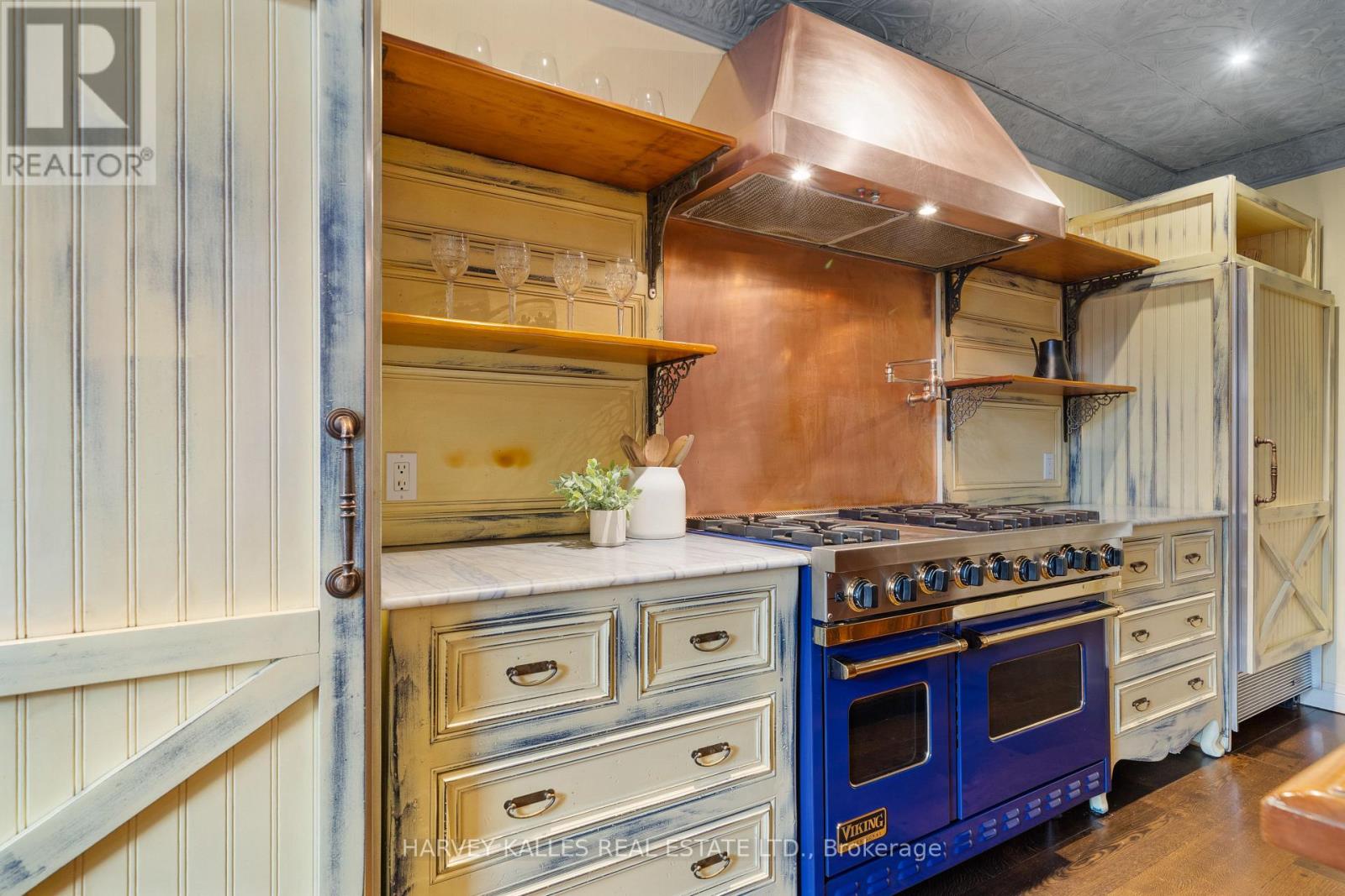 268 CORTLEIGH BOULEVARD