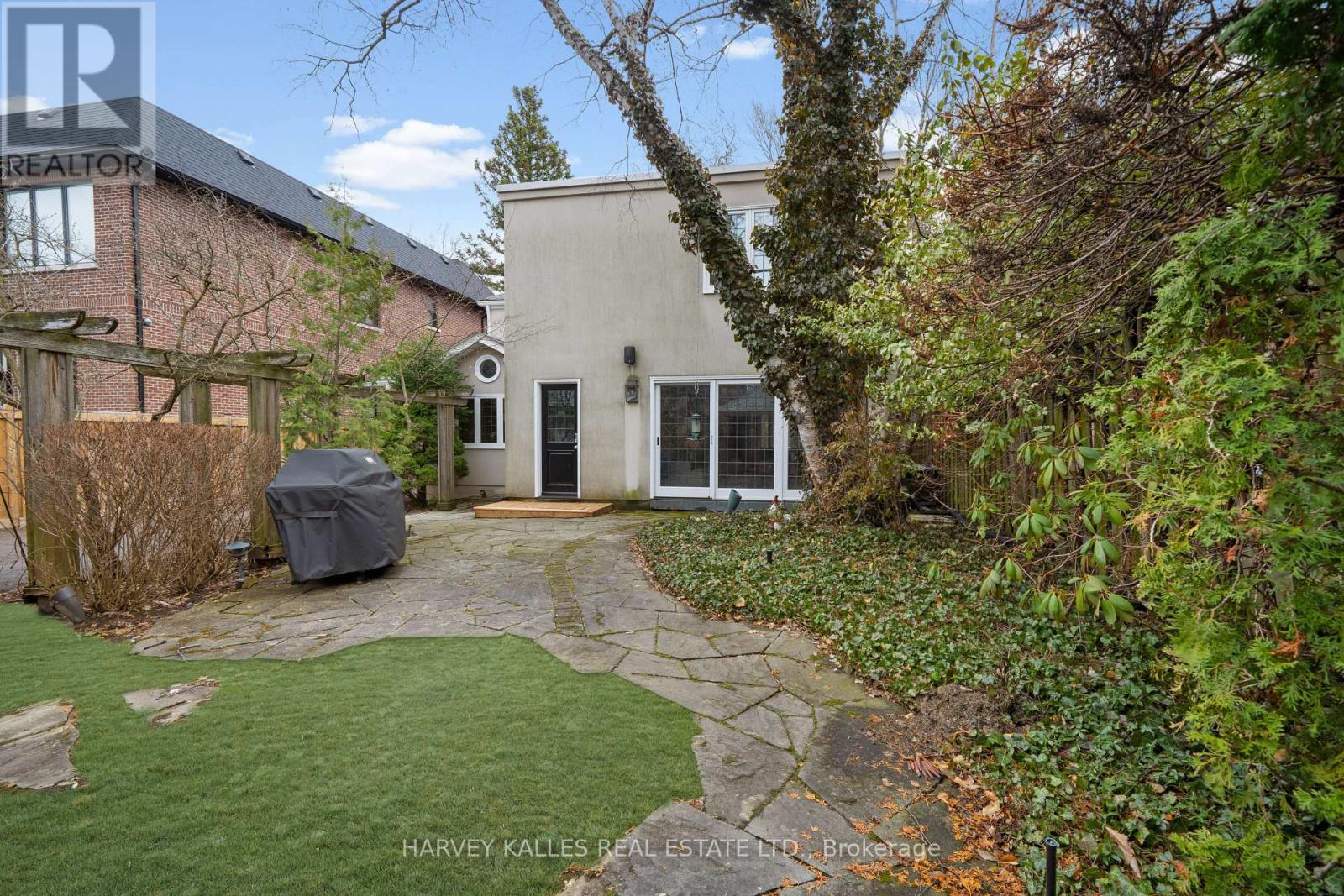 268 CORTLEIGH BOULEVARD