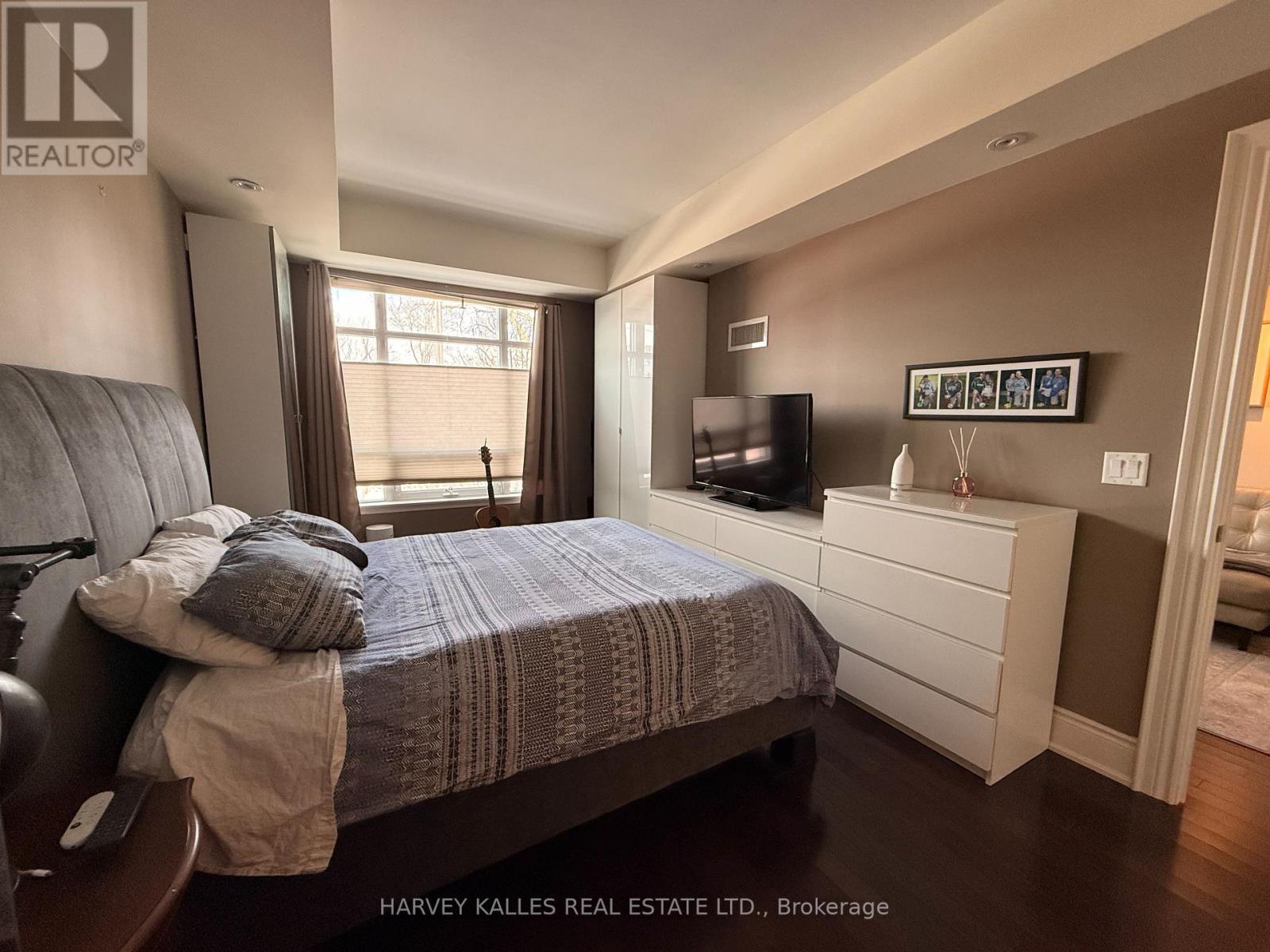 317 - 1717 AVENUE ROAD