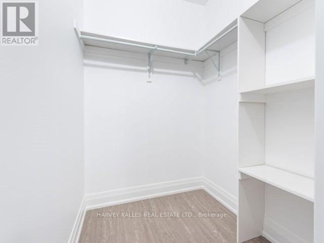 2 - 52 COLLEGE VIEW AVENUE
