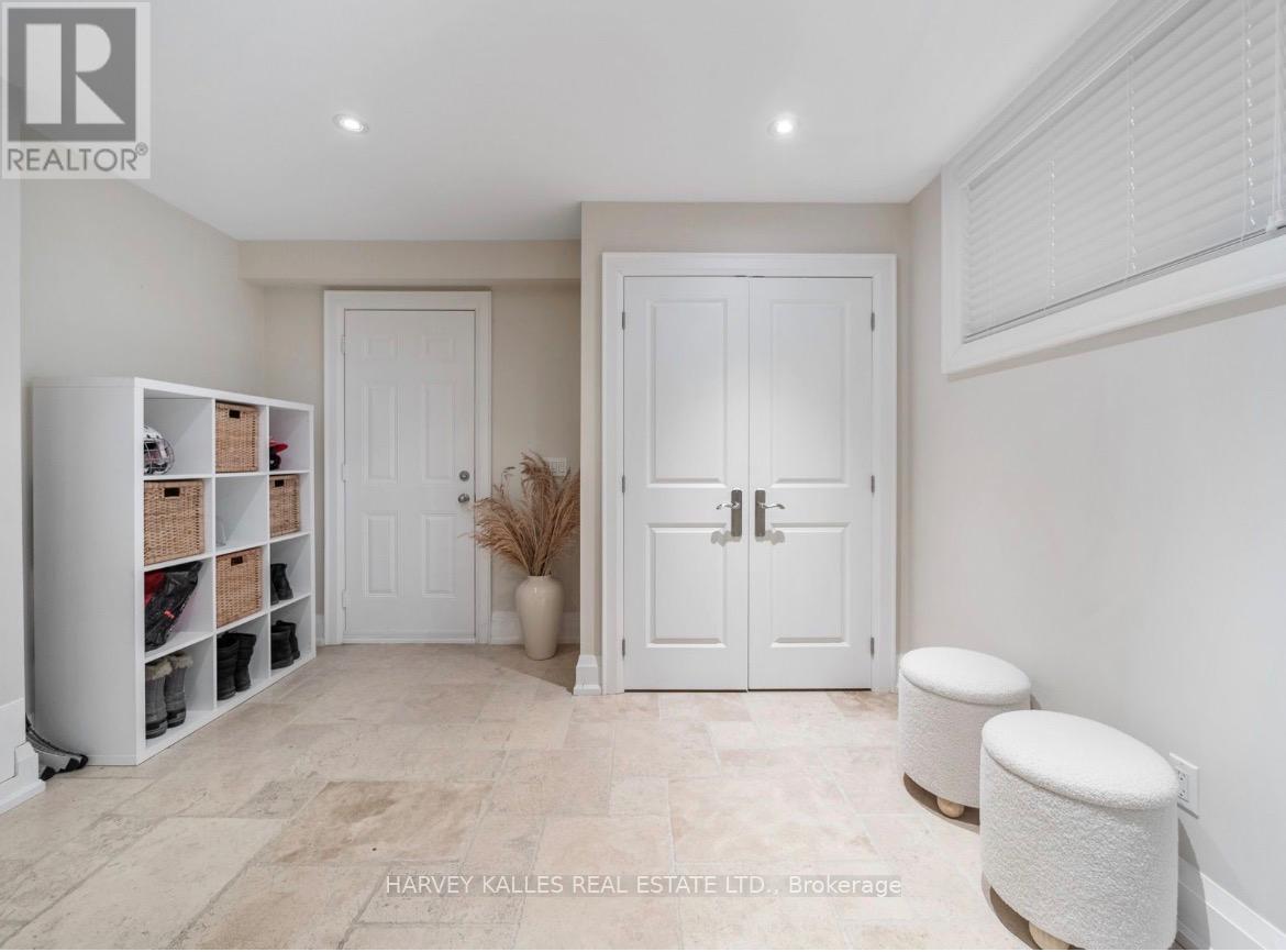 190 CARMICHAEL AVENUE