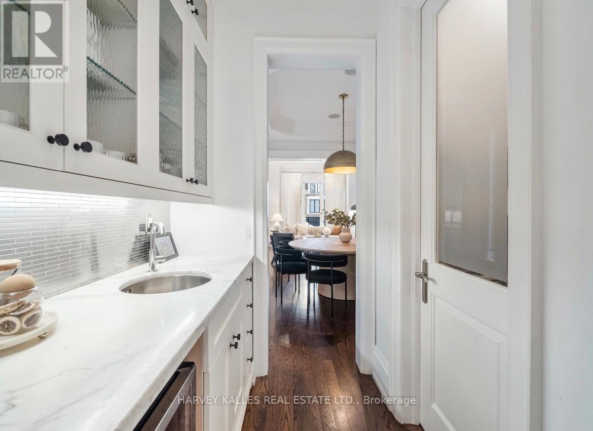 190 CARMICHAEL AVENUE