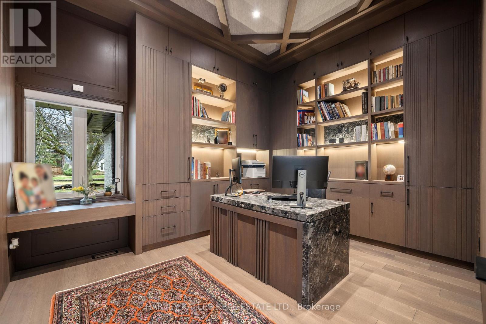 140 SANDRINGHAM DRIVE