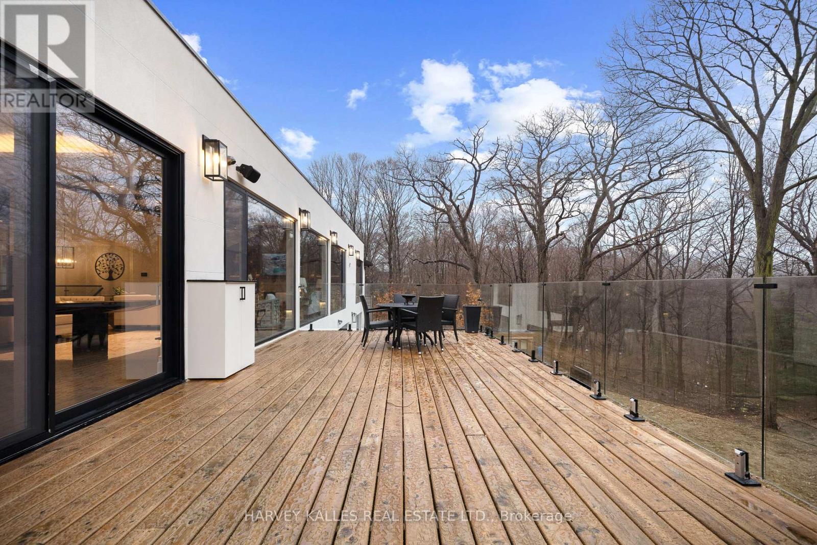 140 SANDRINGHAM DRIVE