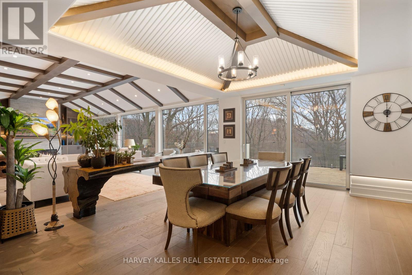 140 SANDRINGHAM DRIVE