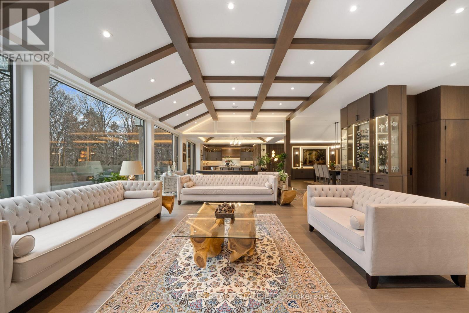 140 SANDRINGHAM DRIVE