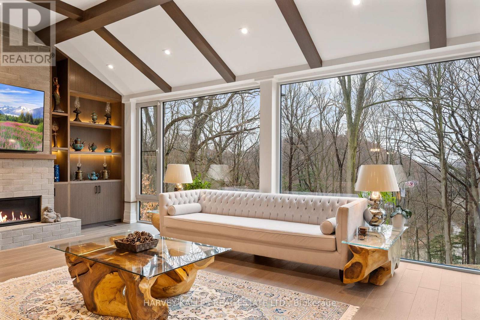 140 SANDRINGHAM DRIVE