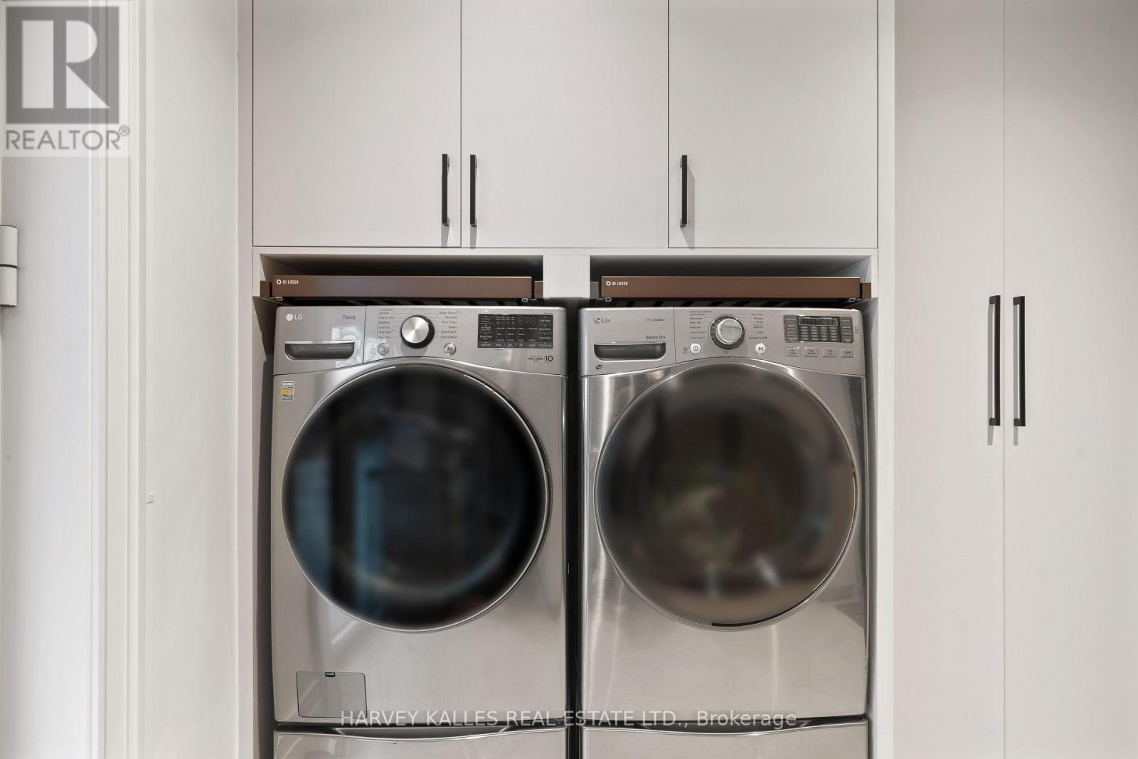 140 SANDRINGHAM DRIVE